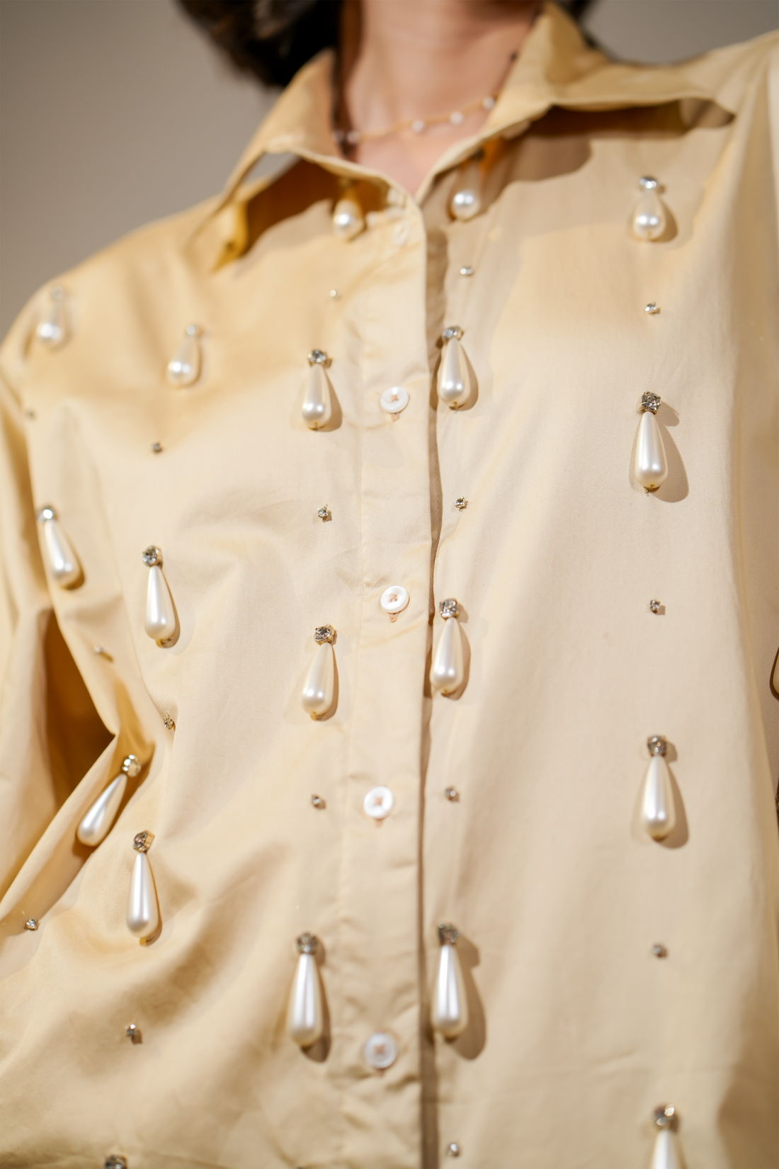 Raining Pearls Beige