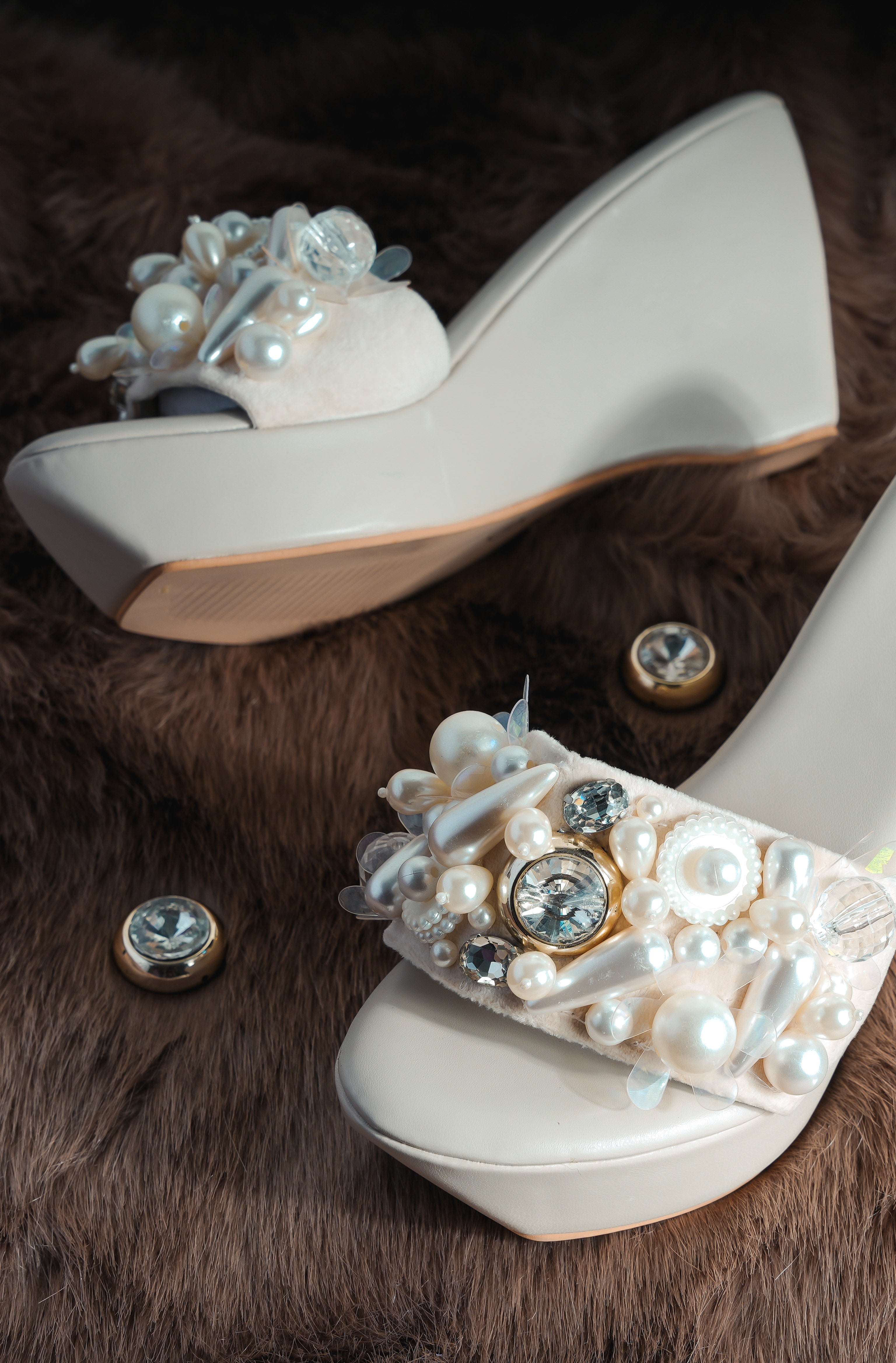 Daisy Darling Wedges