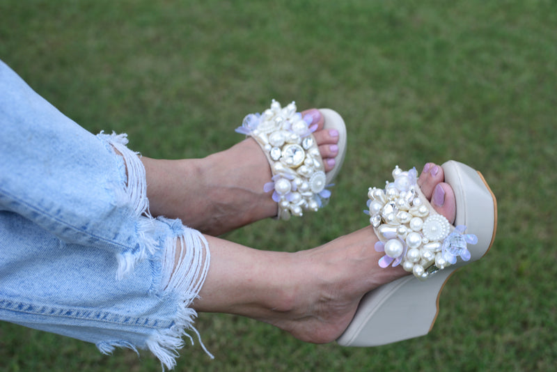 Daisy Darling Wedges