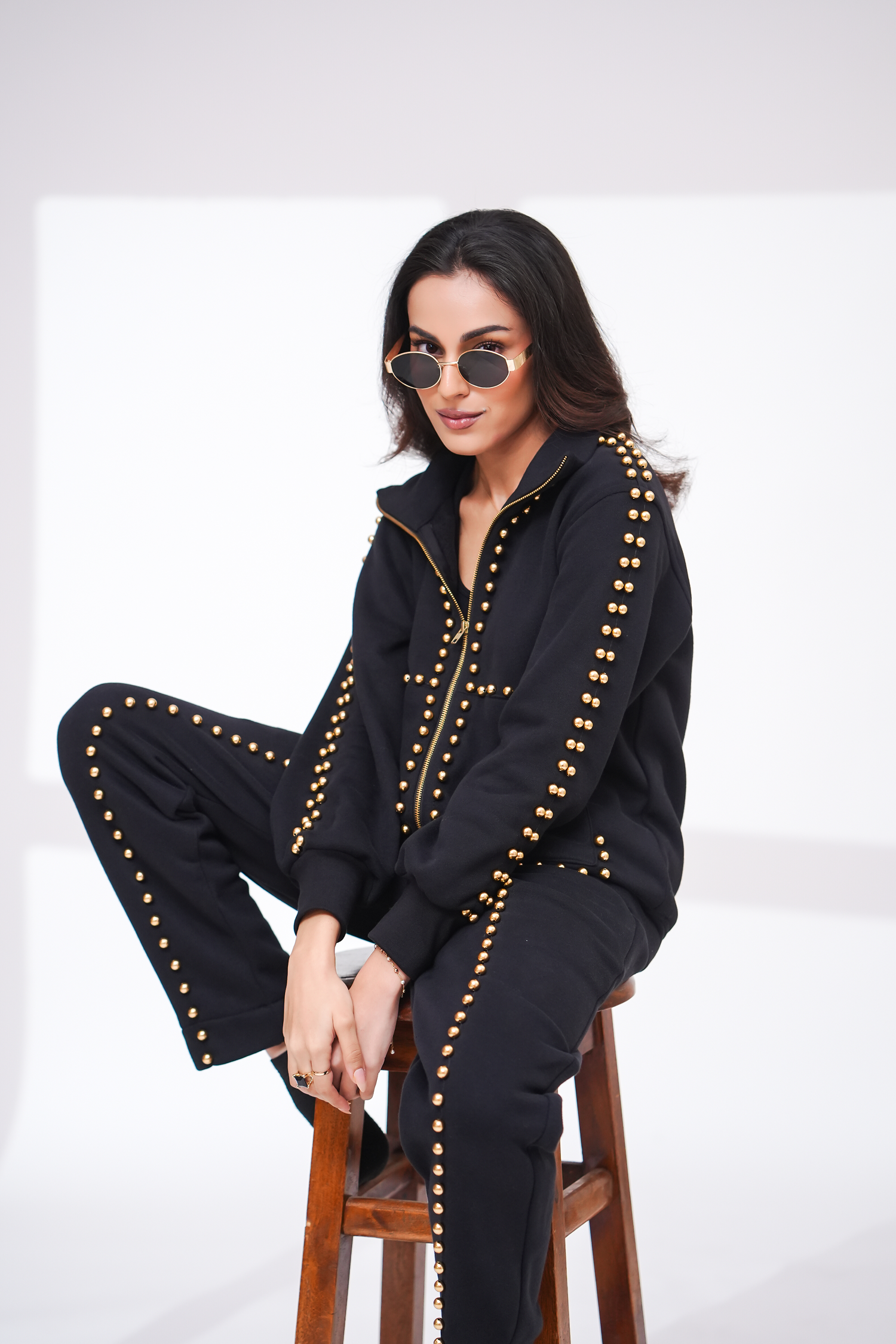 Iconic (Black)