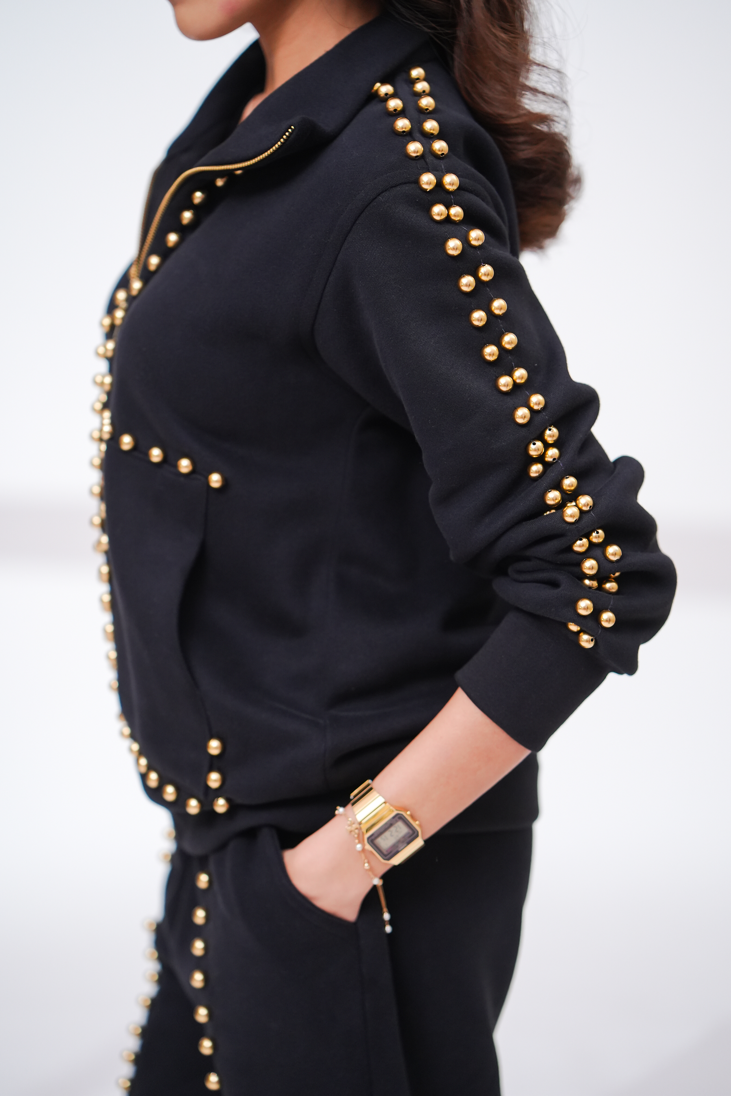 Iconic (Black)
