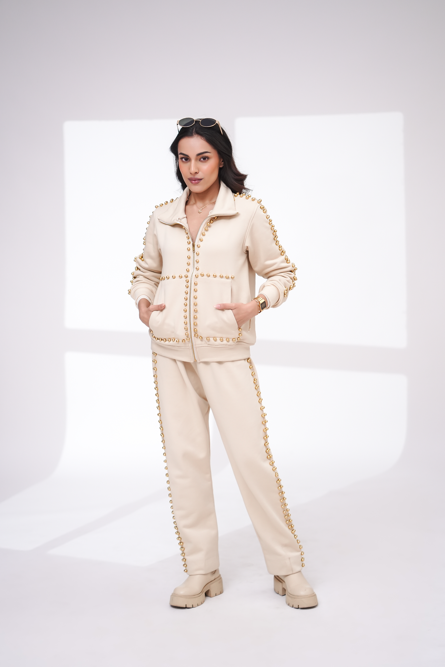 Iconic (Cream)