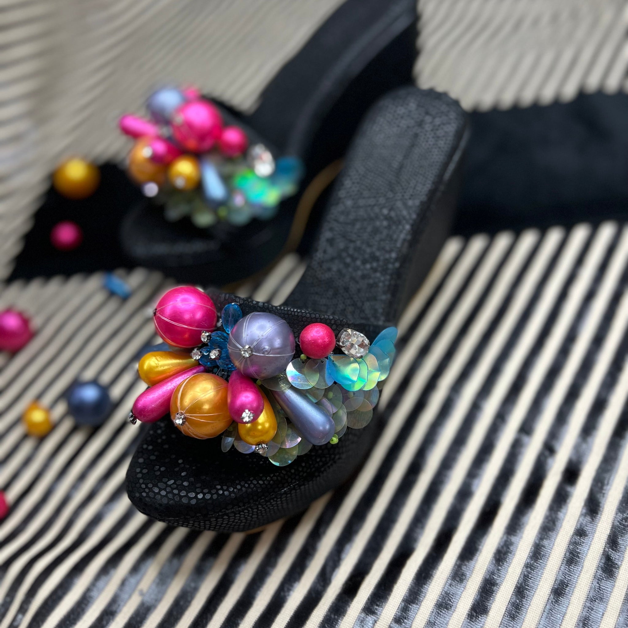 Cotton Candy Wedges (Black)